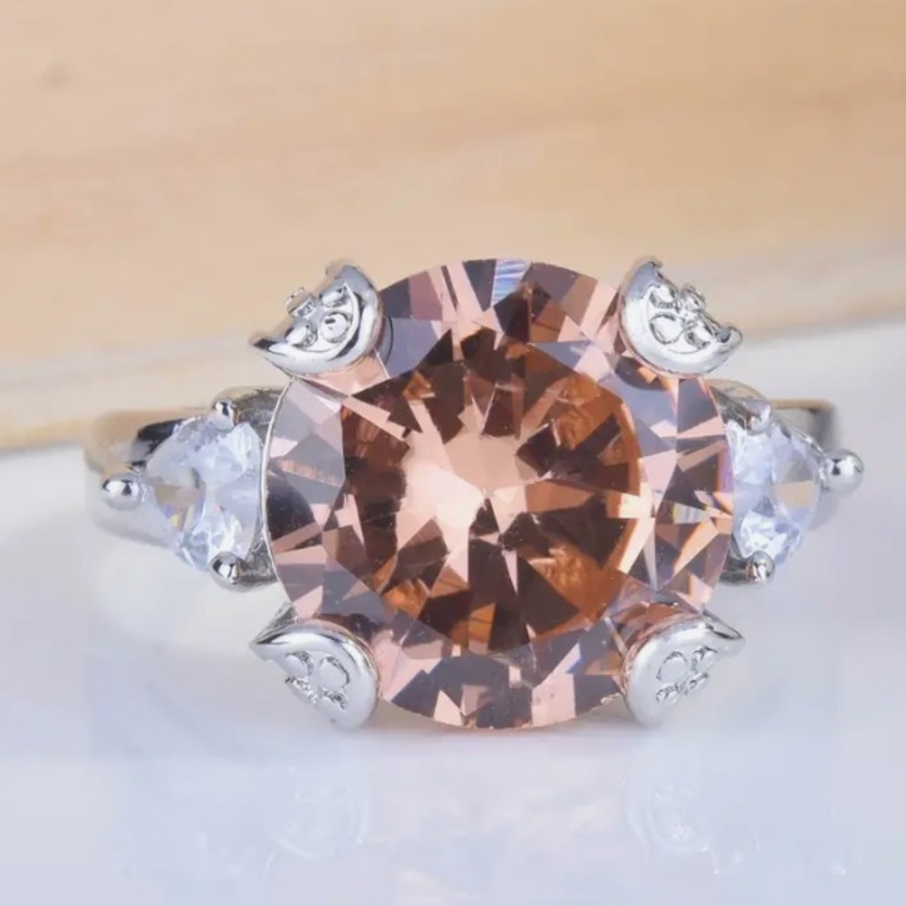 - Morganite & 14k White Gold Vermeil Size 6